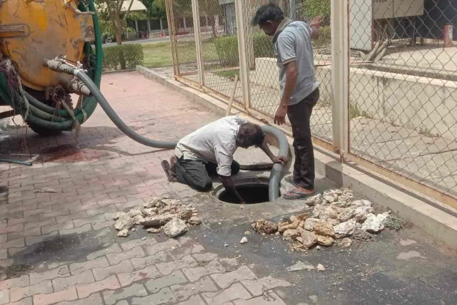 Septic Tank Cleaning Work 4